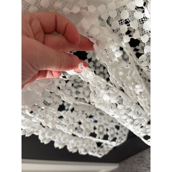 Petal & Pup Lauren Lace Overlay Dress White Size 2 - Picture 7 of 9